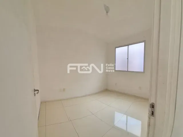 Apartamento com 40m² 2 quartos e 1 banheiro, à venda ou para alugar, no bairro Industrial em Camaçari
