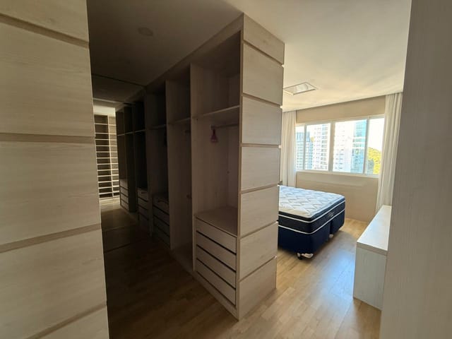 Apartamento com 142m² 3 quartos e 4 banheiros, à venda, no bairro Centro em Balneário Camboriú