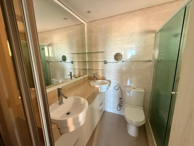 Apartamento com 142m² 3 quartos e 4 banheiros, à venda, no bairro Centro em Balneário Camboriú