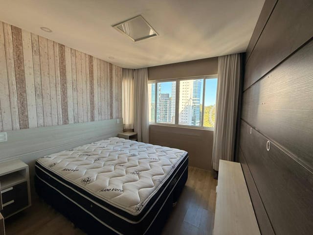 Apartamento com 142m² 3 quartos e 4 banheiros, à venda, no bairro Centro em Balneário Camboriú