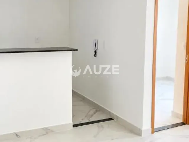 Apartamento com 38m² 2 quartos e 1 banheiro, à venda, no bairro santa cândida em Curitiba