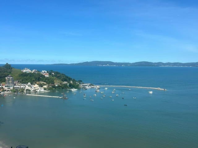 Apartamento com 143m² 3 quartos e 4 banheiros, à venda, no bairro Centro em Itapema