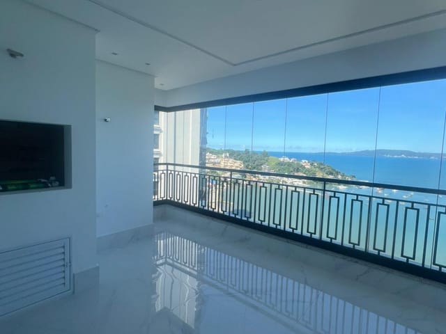 Apartamento com 143m² 3 quartos e 4 banheiros, à venda, no bairro Centro em Itapema