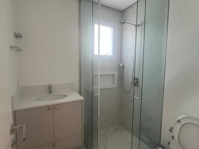 Apartamento com 143m² 3 quartos e 4 banheiros, à venda, no bairro Centro em Itapema