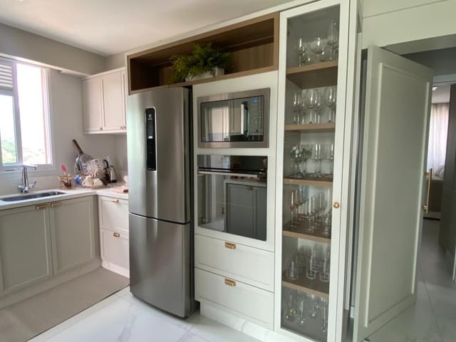 Apartamento com 133m² 2 quartos e 3 banheiros, à venda, no bairro Centro em Itapema