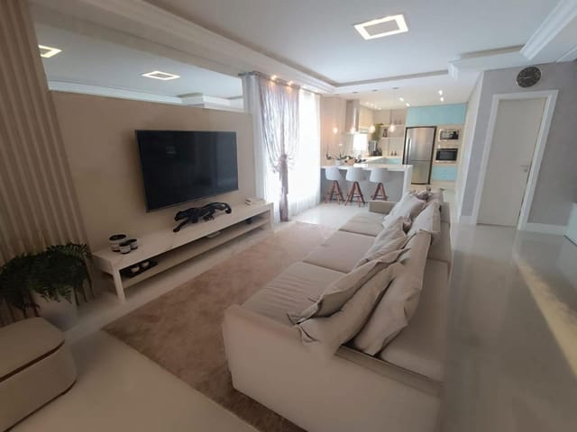Apartamento com 180m² 4 quartos e 5 banheiros, à venda, no bairro Meia Praia em Itapema