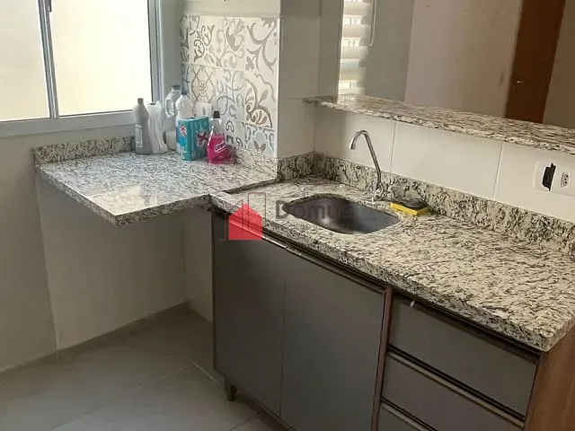 Apartamento 2 quartos e 1 banheiro, à venda ou para alugar, no bairro Santana em Pindamonhangaba