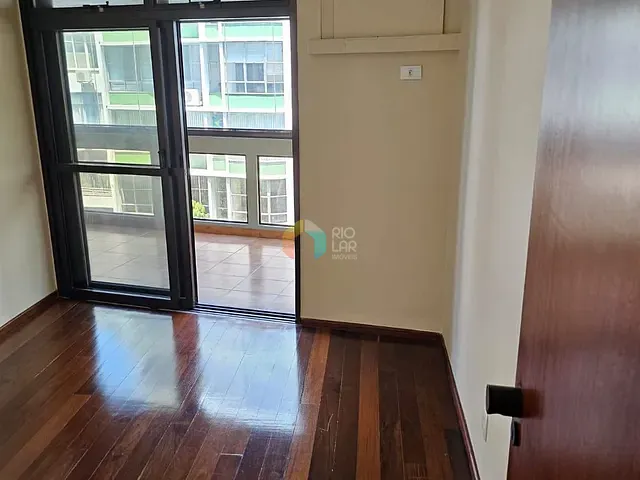 Apartamento com 104m² 3 quartos e 3 banheiros, à venda, no bairro Copacabana em Rio de Janeiro