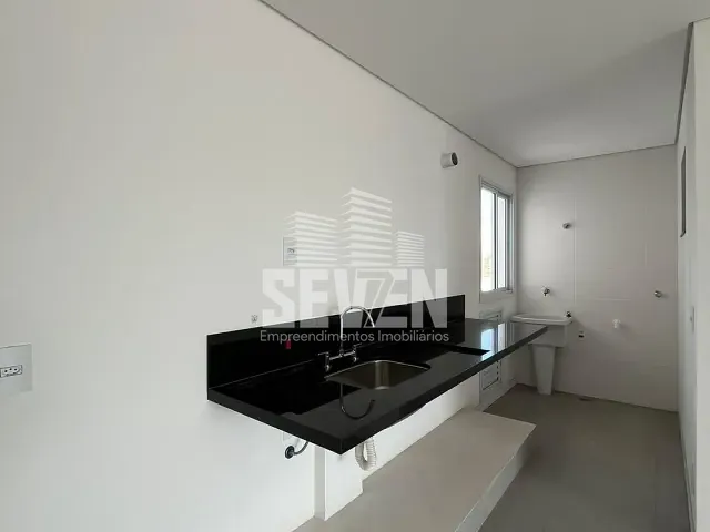 Apartamento com 81m² 3 quartos e 3 banheiros, à venda, no bairro Centro em Bauru