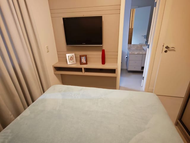 Apartamento com 159m² 3 quartos e 4 banheiros, à venda, no bairro Meia Praia em Itapema