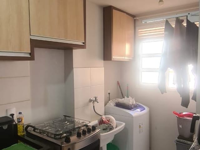 Apartamento com 62m² 2 quartos e 1 banheiro, à venda, no bairro Leonor em Londrina