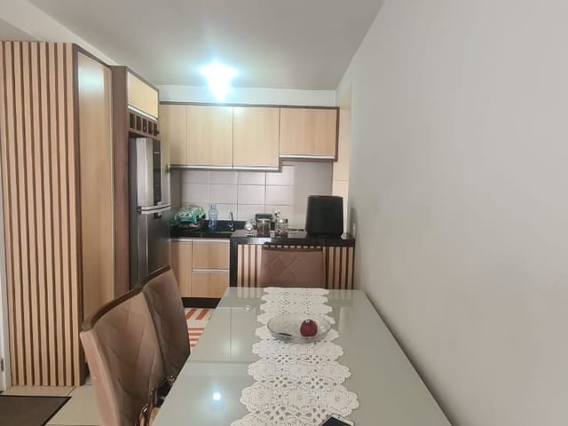 Apartamento com 62m² 2 quartos e 1 banheiro, à venda, no bairro Leonor em Londrina