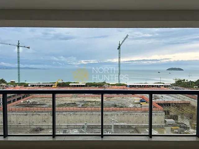 Apartamento com 237m² 3 quartos e 4 banheiros, à venda, no bairro Jurerê em Florianópolis