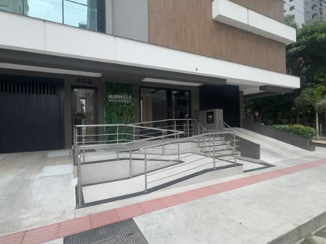 Apartamento com 102m² 3 quartos e 4 banheiros, à venda, no bairro Balneário Perequê em Porto Belo