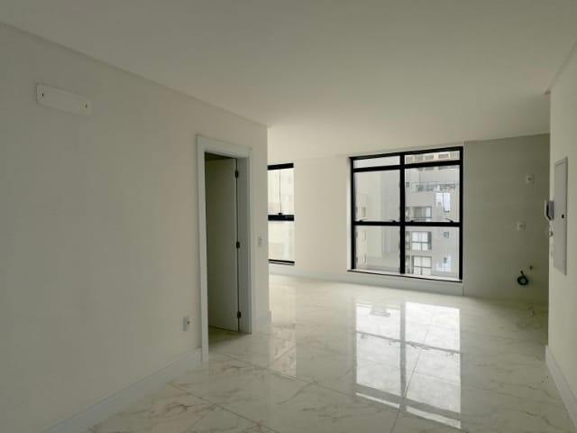 Apartamento com 102m² 3 quartos e 4 banheiros, à venda, no bairro Balneário Perequê em Porto Belo