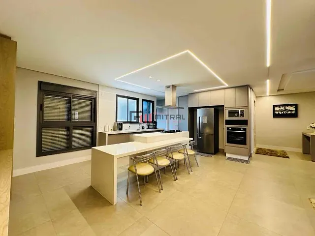 Apartamento 3 quartos e 5 banheiros, à venda, no bairro Santa Rosa em Londrina