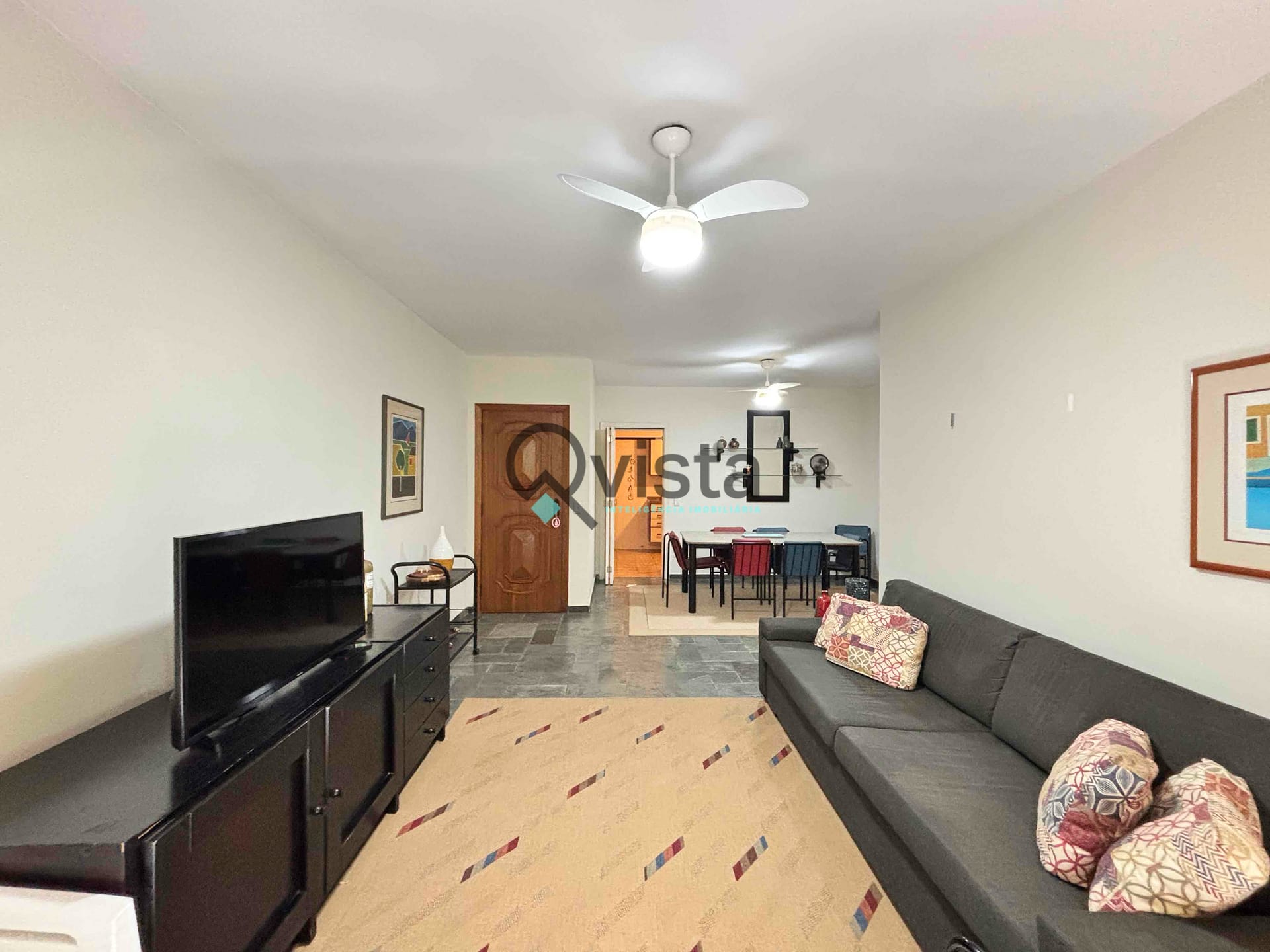 Apartamento à venda com 3 quartos, 140m² - Foto 2