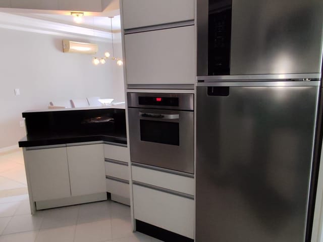 Apartamento com 179m² 3 quartos e 3 banheiros, à venda, no bairro Centro em Balneário Camboriú