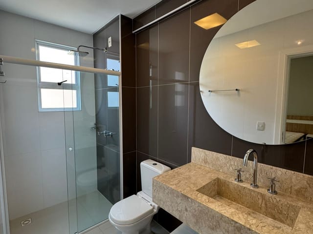 Apartamento com 300m² 5 quartos e 6 banheiros, à venda, no bairro Meia Praia em Itapema