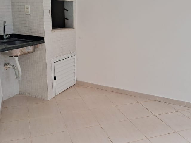 Apartamento com 87m² 2 quartos e 2 banheiros, à venda, no bairro Pioneiros em Balneário Camboriú
