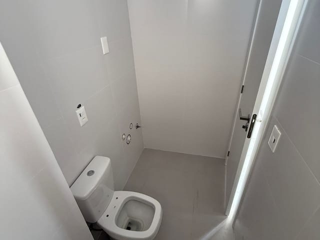 Apartamento com 76m² 2 quartos e 2 banheiros, à venda, no bairro Praia Brava de Itajaí em Itajaí