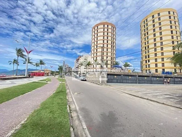 Apartamento com 71m² 2 quartos e 2 banheiros, à venda, no bairro Martim de Sá em Caraguatatuba
