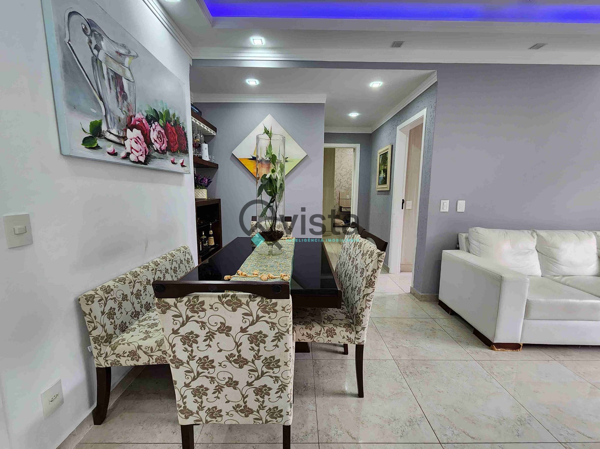 Apartamento à venda com 2 quartos, 90m² - Foto 3