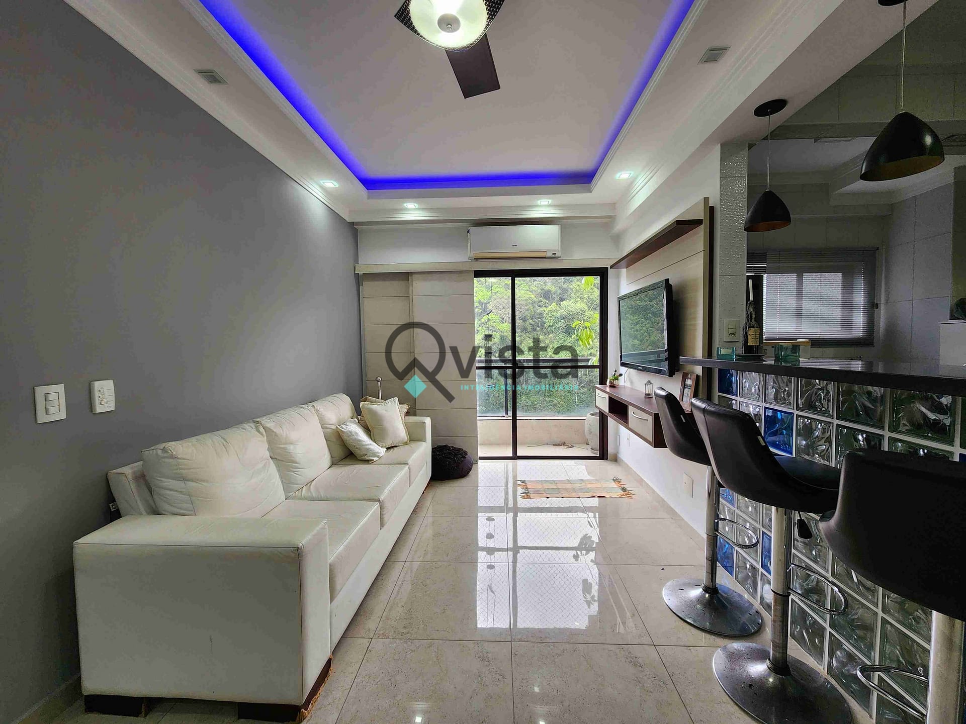 Apartamento à venda com 2 quartos, 90m² - Foto 1