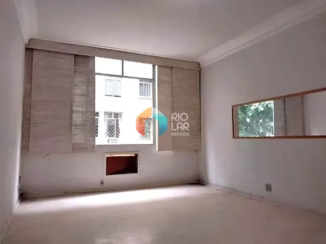 Apartamento com 100m² 3 quartos e 2 banheiros, à venda, no bairro Copacabana em Rio de Janeiro