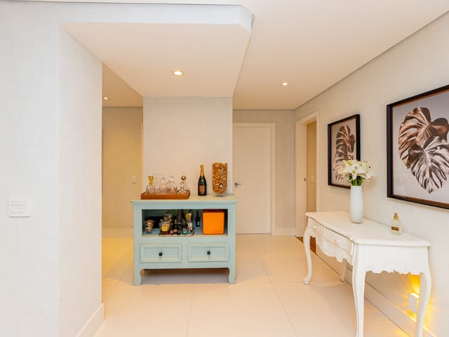 Apartamento com 197m² 4 quartos e 5 banheiros, à venda, no bairro Itaim Bibi em São Paulo
