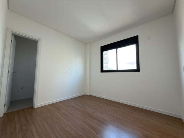 Apartamento com 119m² 3 quartos e 4 banheiros, à venda, no bairro Balneário Perequê em Porto Belo