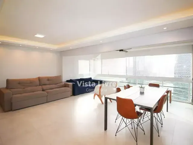 Apartamento com 110m² 3 quartos e 2 banheiros, à venda, no bairro Vila Olímpia em São Paulo