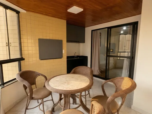 Apartamento com 116m² 3 quartos e 2 banheiros, à venda, no bairro Centro em Balneário Camboriú