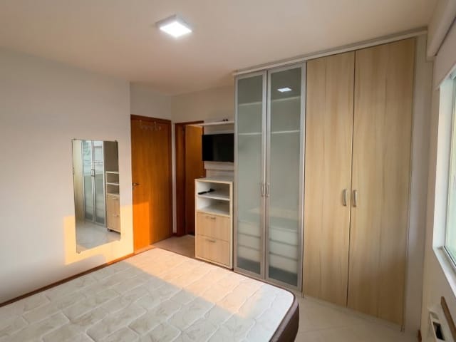 Apartamento com 138m² 3 quartos e 2 banheiros, à venda, no bairro Centro em Balneário Camboriú