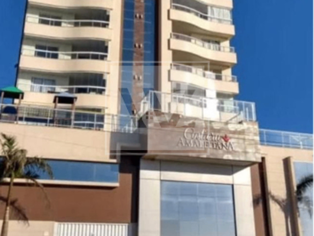 Apartamento com 120m² 3 quartos e 4 banheiros, à venda, no bairro Centro em Navegantes