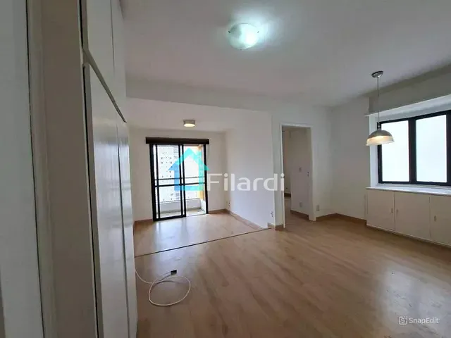 Apartamento 1 quarto e 1 banheiro, à venda ou para alugar, no bairro Pinheiros em São Paulo