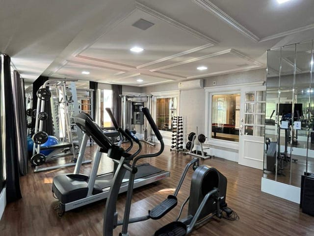 Apartamento com 185m² 4 quartos e 5 banheiros, à venda, no bairro Meia Praia em Itapema