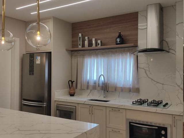 Apartamento com 128m² 3 quartos e 4 banheiros, à venda, no bairro Centro em Itapema