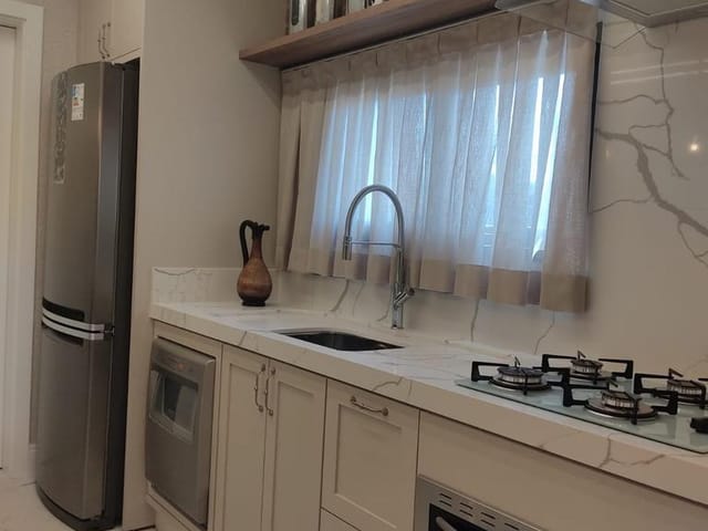 Apartamento com 128m² 3 quartos e 4 banheiros, à venda, no bairro Centro em Itapema