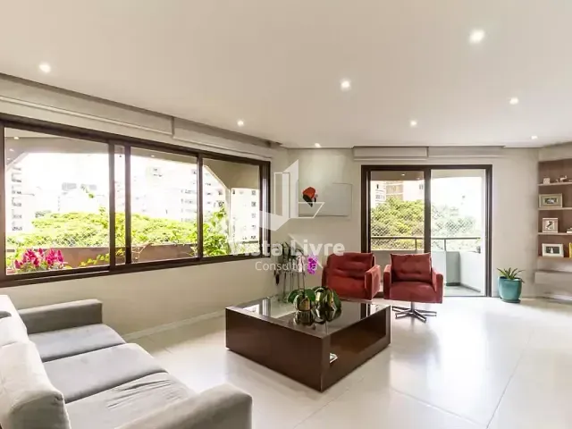 Apartamento com 240m² 4 quartos e 5 banheiros, à venda, no bairro Higienópolis em São Paulo