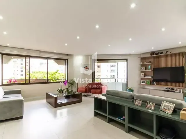 Apartamento com 240m² 4 quartos e 5 banheiros, à venda, no bairro Higienópolis em São Paulo