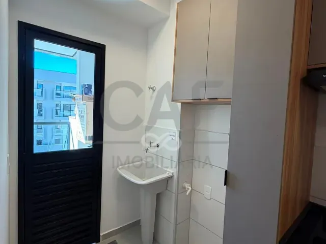 Apartamento 2 quartos e 2 banheiros, para alugar, no bairro Parque Residencial Groot em Holambra