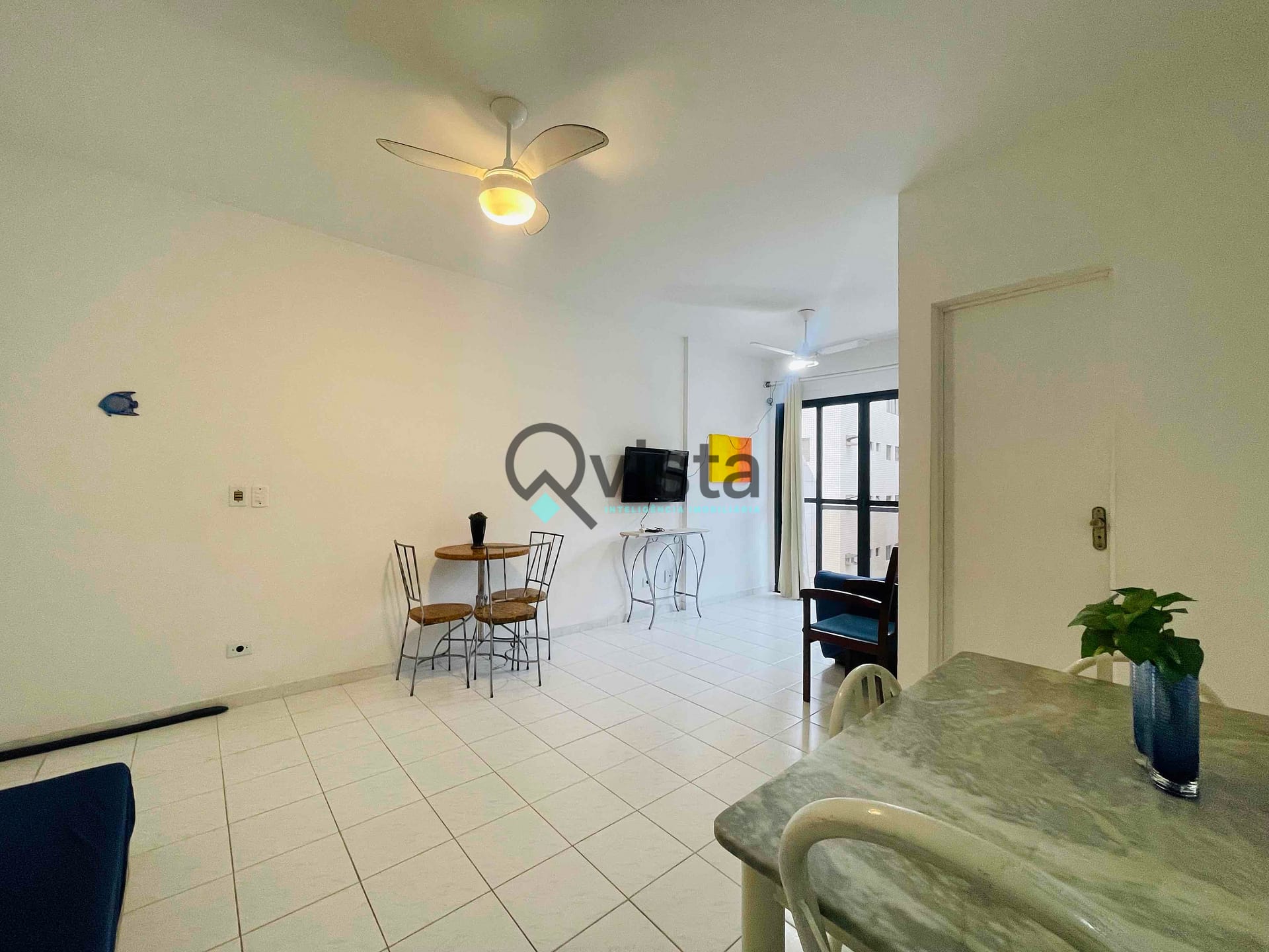 Apartamento à venda com 1 quarto, 55m² - Foto 2