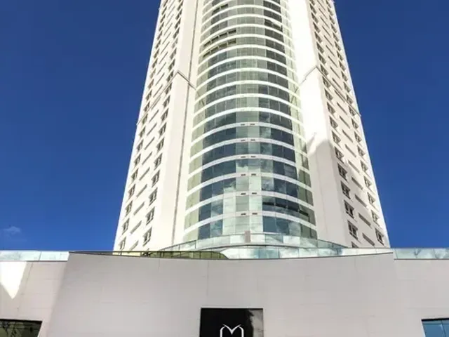 Apartamento com 138m² 3 quartos e 4 banheiros, à venda, no bairro Centro em Balneário Camboriú