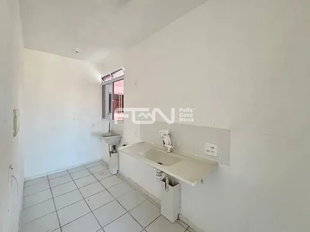 Apartamento 2 quartos e 1 banheiro, à venda, no bairro Industrial em Camaçari