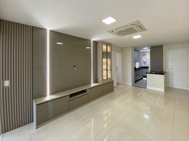 Foto do Apartamento - CHELSEA TOWER - Apartamento com 3 dormitórios para alugar, 100 m² por R$6.000,00 - Gleba Palhano - Londrina/PR. | Human Imóveis