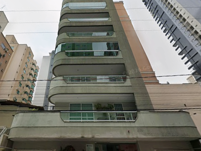 Apartamento com 138m² 3 quartos e 3 banheiros, à venda, no bairro Meia Praia em Itapema