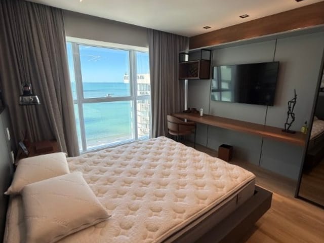 Apartamento com 312m² 4 quartos e 5 banheiros, à venda, no bairro Centro em Balneário Camboriú