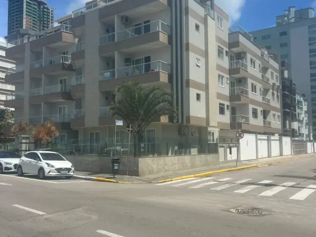 Apartamento com 210m² 4 quartos e 3 banheiros, à venda, no bairro Centro em Itapema