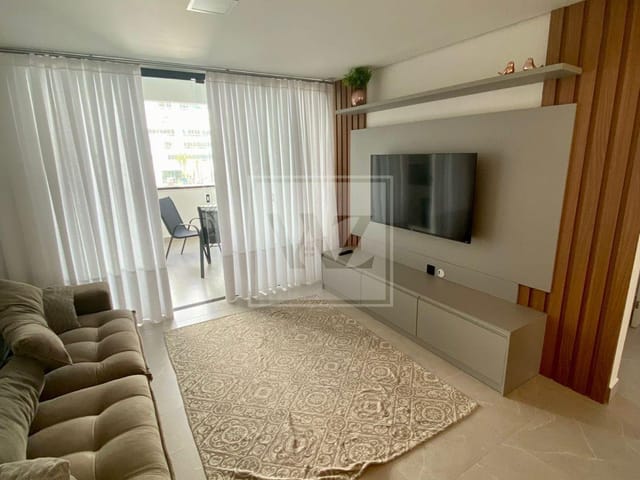 Apartamento com 124m² 3 quartos e 2 banheiros, à venda, no bairro Centro em Balneário Camboriú